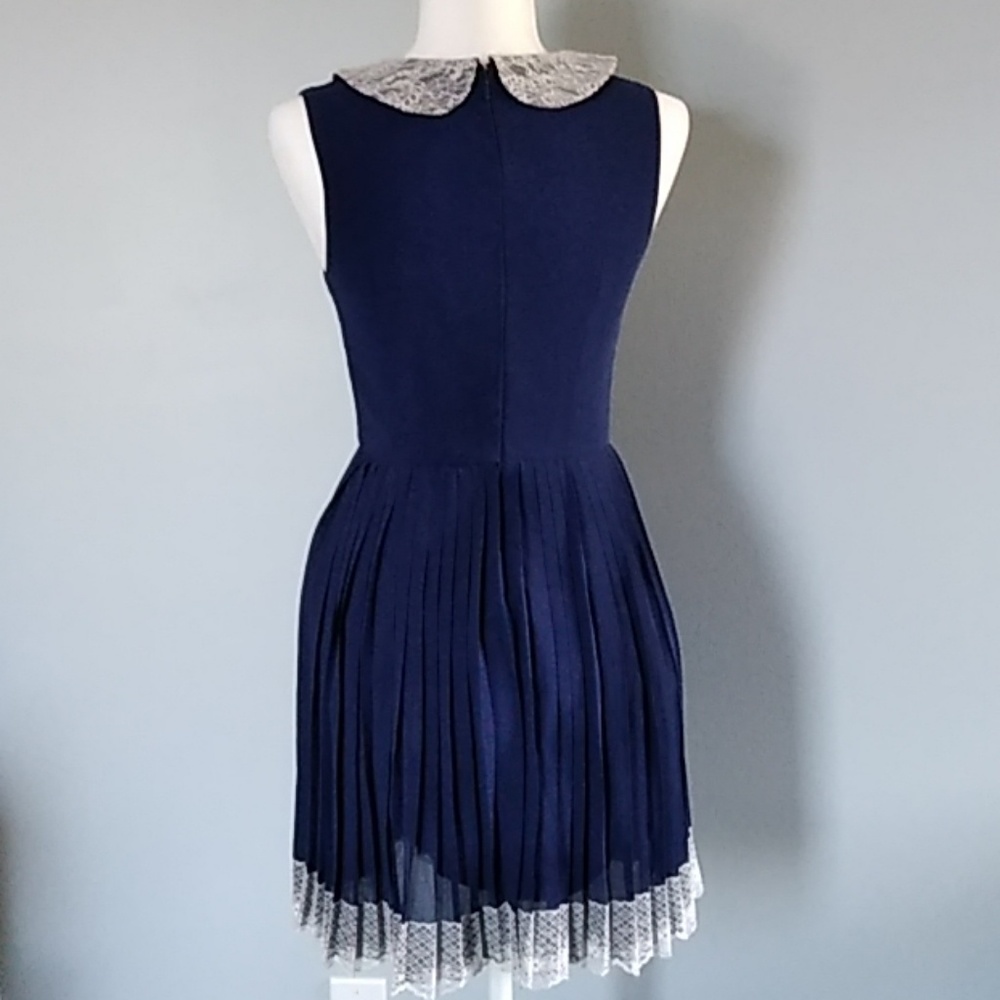 Sleeveless Dress - Picture 5 of 8